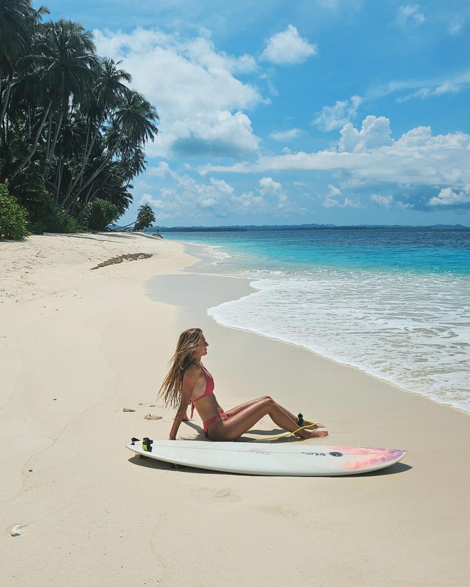Pinang Island - Private Island Sea View Bungalows Singkil  Exteriör bild
