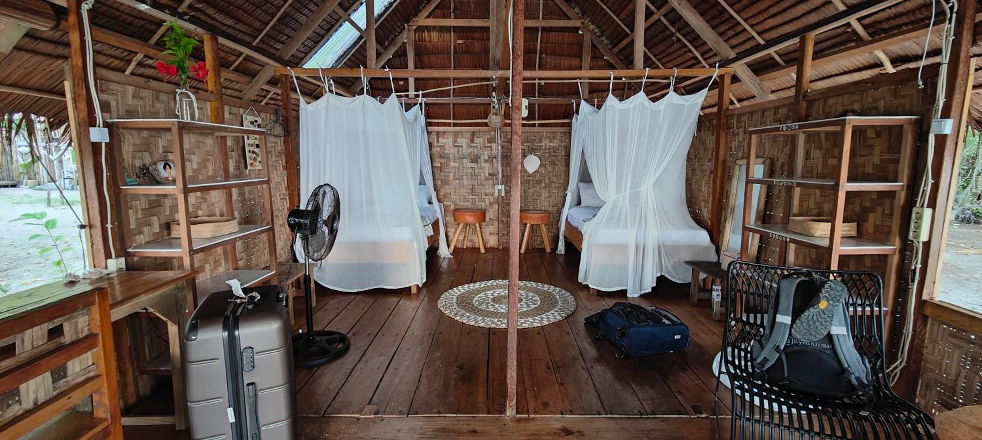 Pinang Island - Private Island Sea View Bungalows Singkil  Exteriör bild